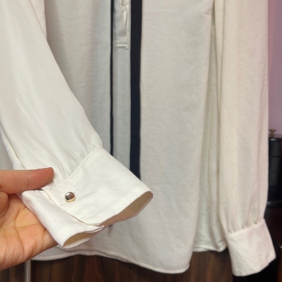 H&M Blouse - Picture 3 of 6